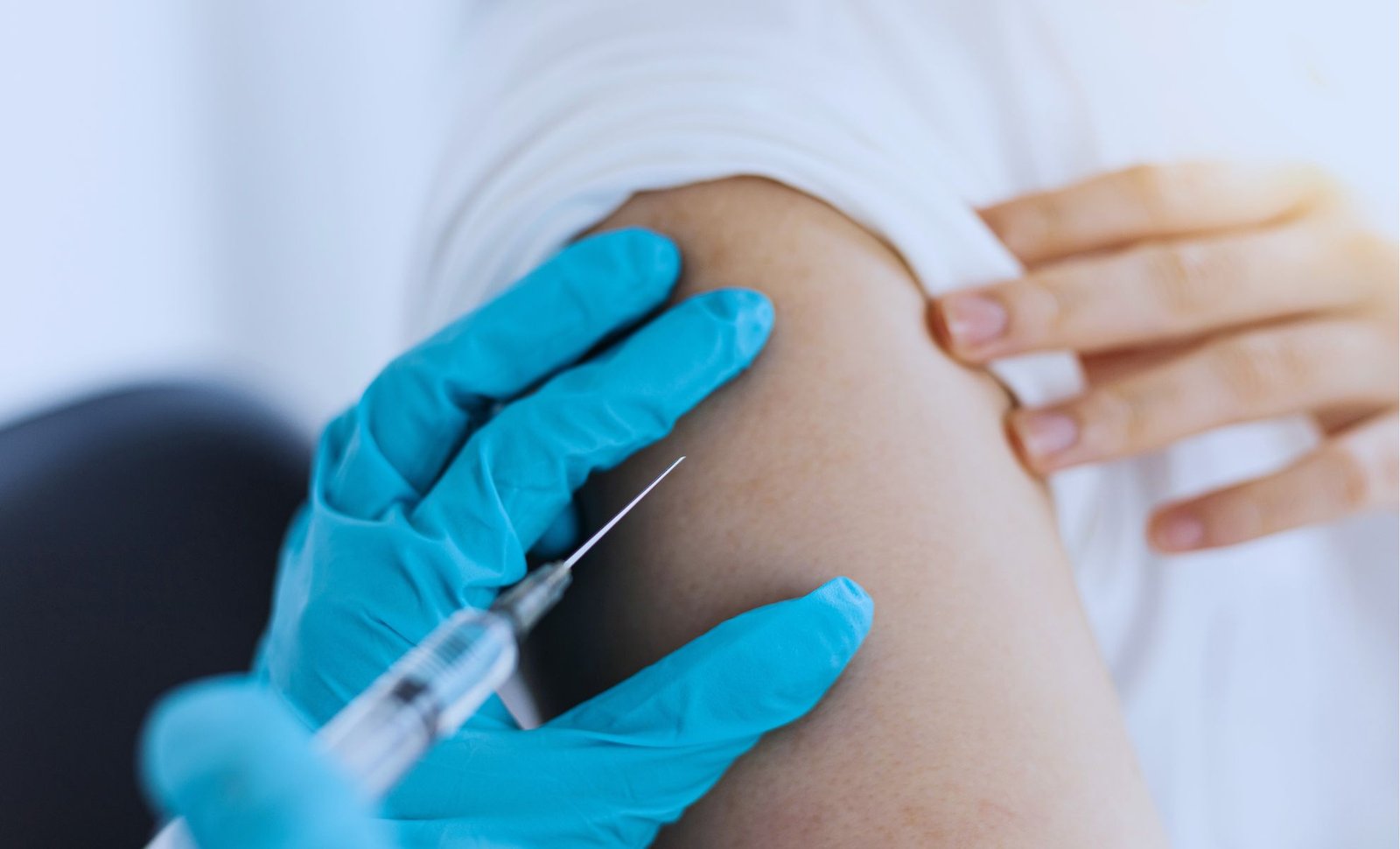 Left or Right Arm? Scientists Unveil How Vaccine Placement Affects Your Body’s Defense